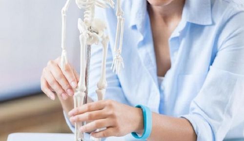 Apa itu Osteoporosis? oleh keausan yang